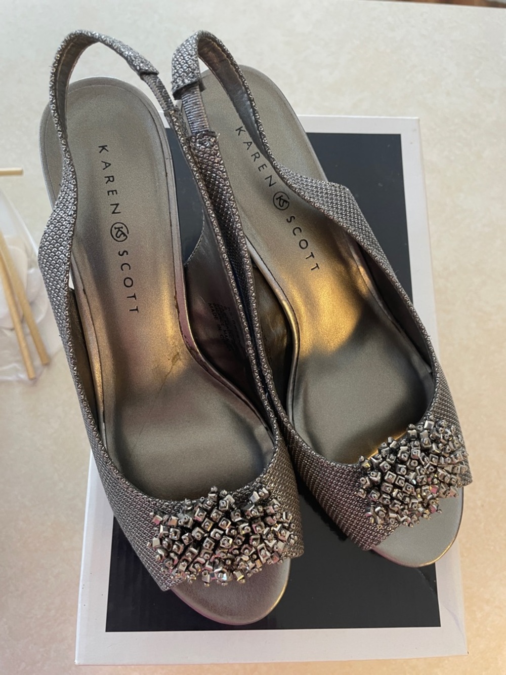 Karen Scott Metallic Silver Jeweled Slingback Peep-Toe Heels size 8